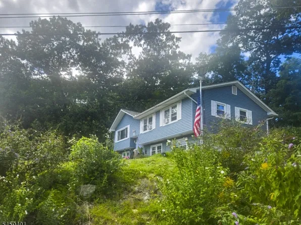 15 Conklin Ave, Hopatcong Boro, NJ 07874