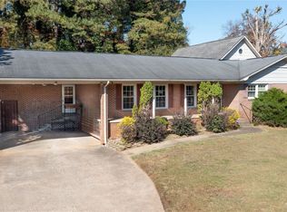 324 Golf Course Rd, Morganton, NC 28655