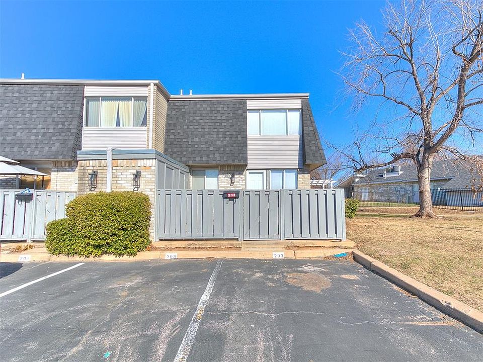 1st image of 203 Justin Dr
