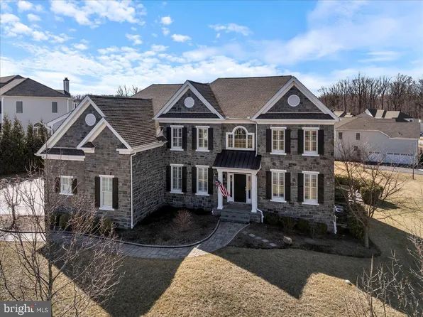 3905 Greenbank Ln, Newtown Square, PA 19073