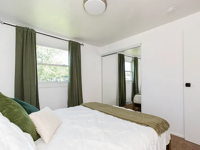 3301 Cabot Dr — Photo 19