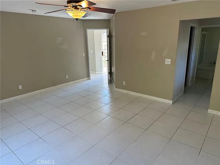 435 Talbert St — Photo 15