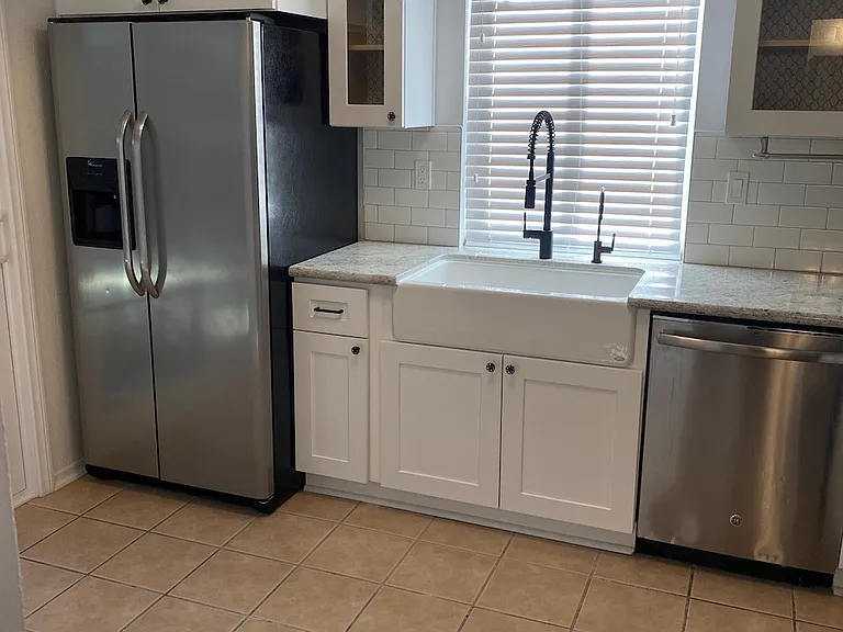 1528 Grand Ave #1 — Photo 5
