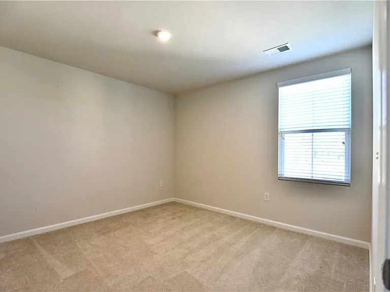 8421 Limerick Ln — Photo 30