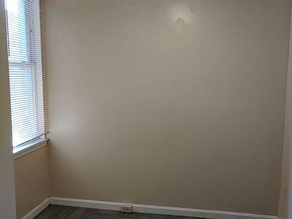 2nd image of 255 Meyran Ave APT 1
