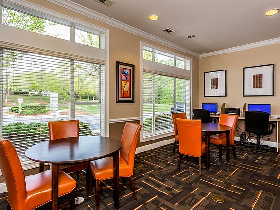4th image of 835 Ivy Meadow Ln APT 1C
