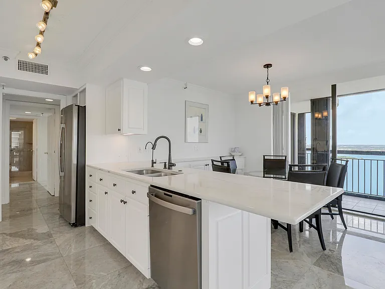 5380 N Ocean Dr #22J — Photo 34