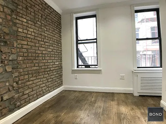 Rented by Bond New York | media 5