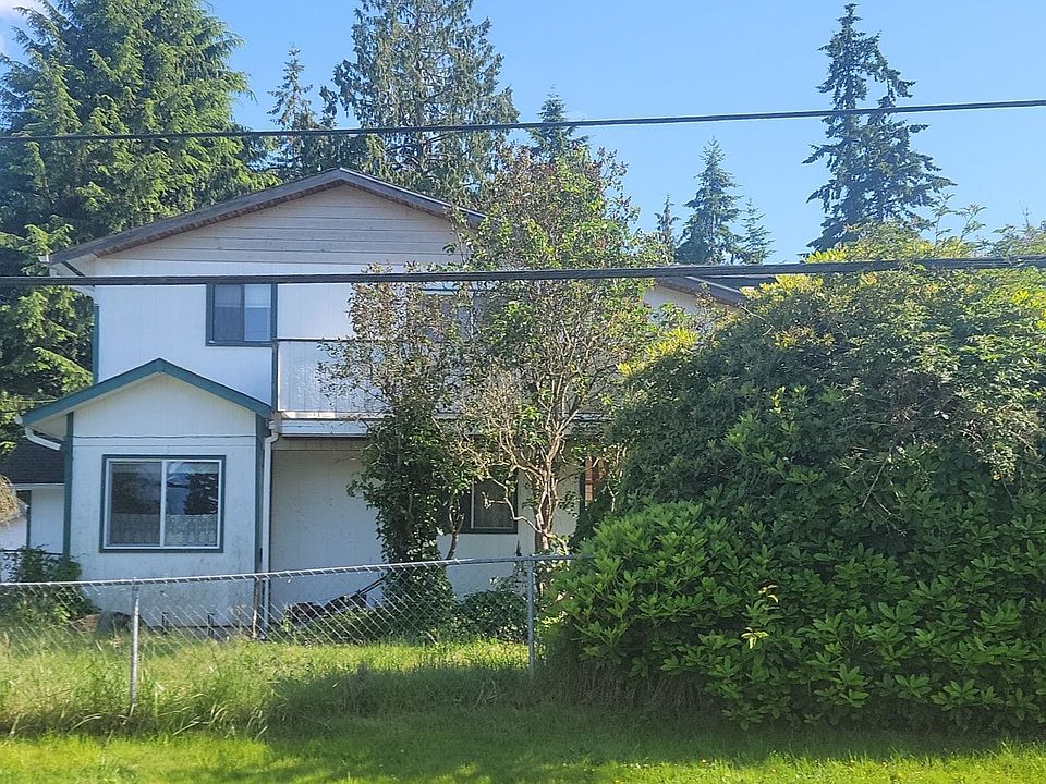 1st image of 7220 52nd St NE