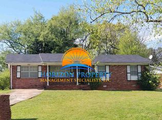2409 Larkwood Cir NW, Huntsville, AL 35810