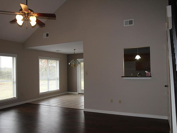 5th image of 3334 Marcia Louise Dr