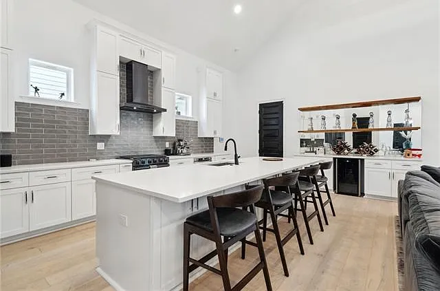 13 Cocos St — Photo 7