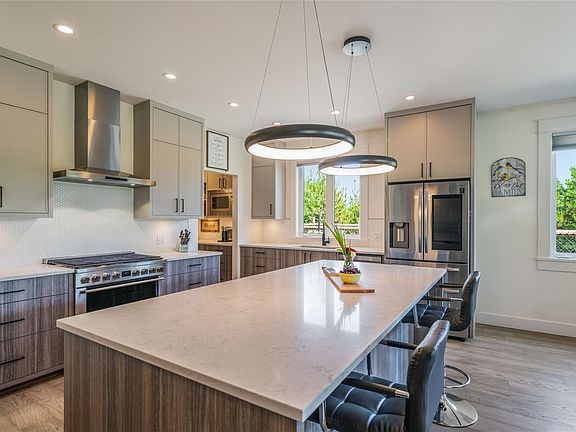 4th image of 1248 Station Rd