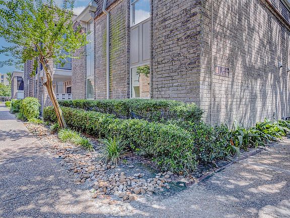 3rd image of 7555 Katy Fwy APT 55