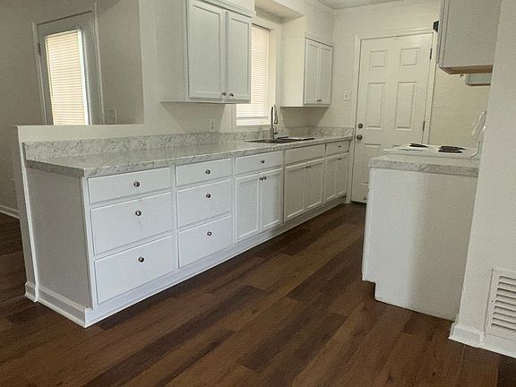3rd image of 4545 Verne Rd