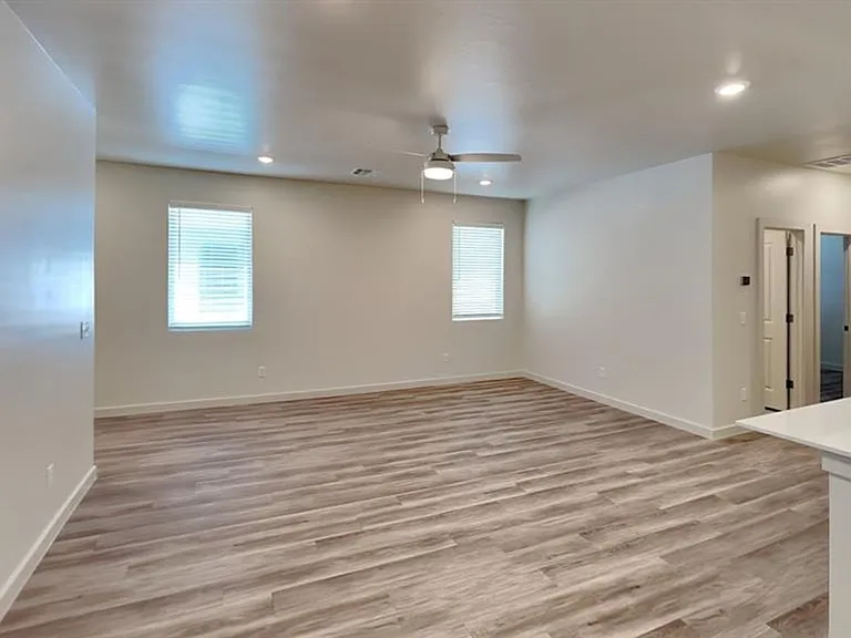 3714 Franks Way — Photo 6