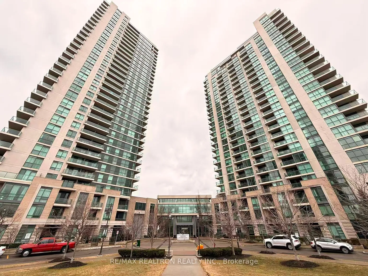 235 Sherway Gardens Rd #310 photo 1