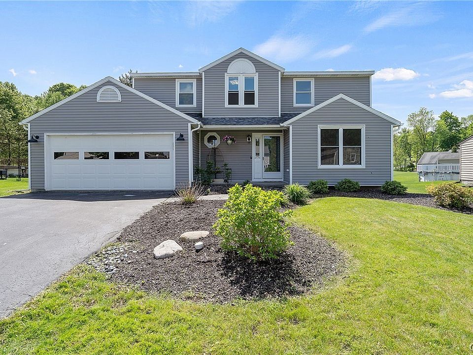 1st image of 119 Viceroy Dr