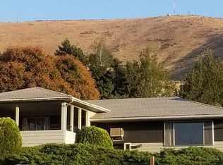 708 Meadowbrook Rd, Yakima, WA 98903