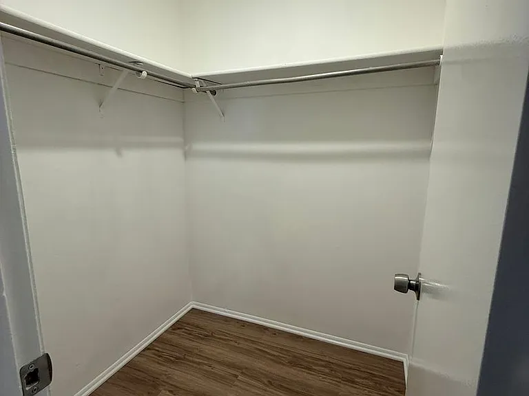 1383 Providence Blvd — Photo 11