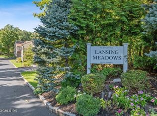 500 River Rd APT 12, Greenwich, CT 06807