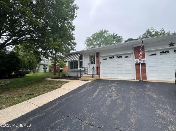 7 Valley Forge Drive #A, Whiting, NJ 08759