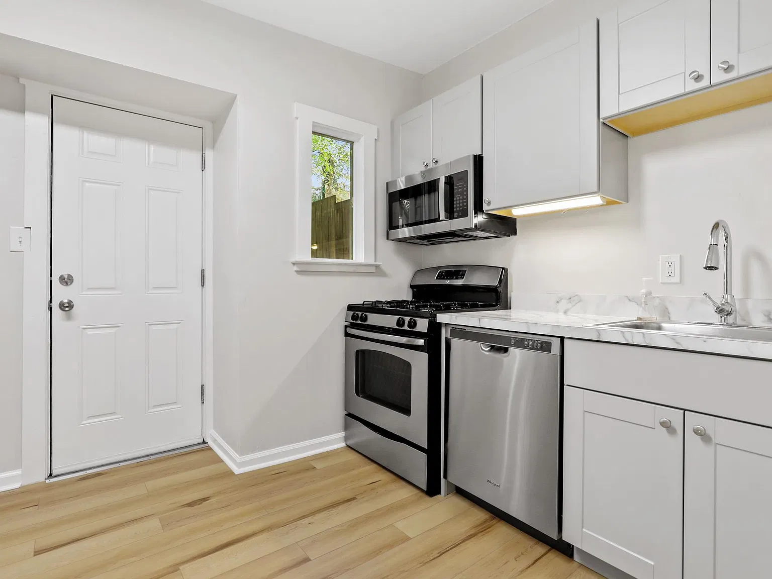 2278 Druid Park Dr — Photo 3
