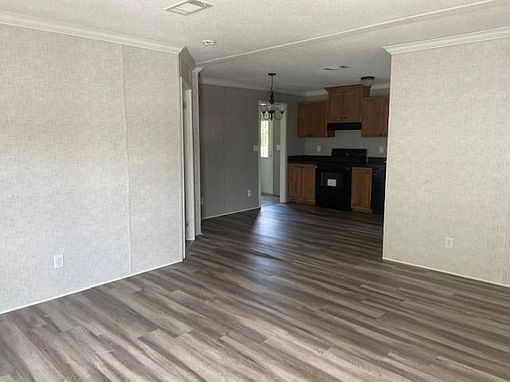 3rd image of 9359 Eden Dr #482