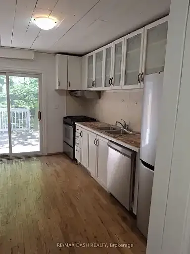 33 Woodward Ave #1A — Photo 8