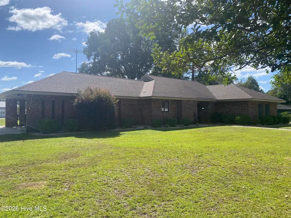 616 E Murphy Street, Wallace, NC 28466