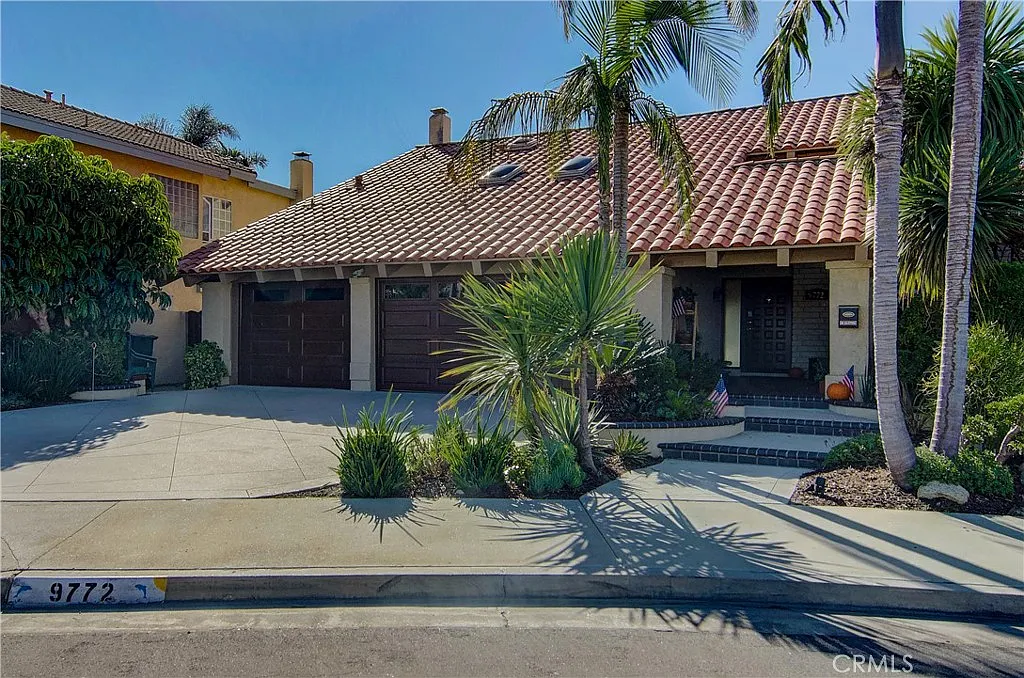 4 bed, 2422 sqft, $6,500 — Photo 2