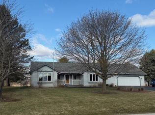 333 Lake Shore ROAD, Grafton, WI