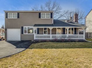 586 N Indiana St, Elmhurst, IL 60126