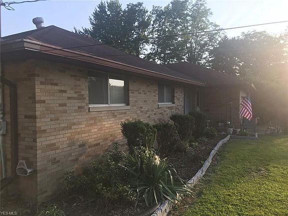 4th image of 18915 Bonnie Ln