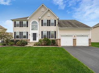 11 Rouser Way, Hillsborough, NJ 08844