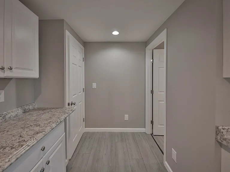 427-431 E Central Ave #431B — Photo 3