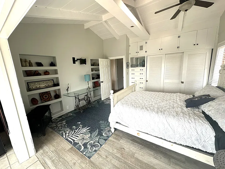Master suite