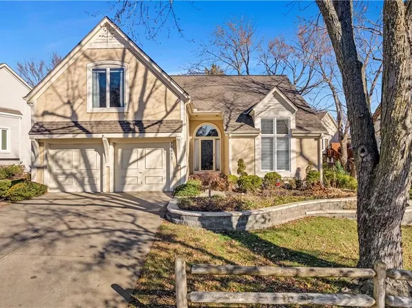 11611 Lowell Ave, Overland Park, KS 66210