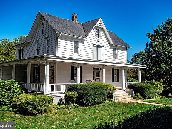 3rd image of 3645 Mill Green Rd