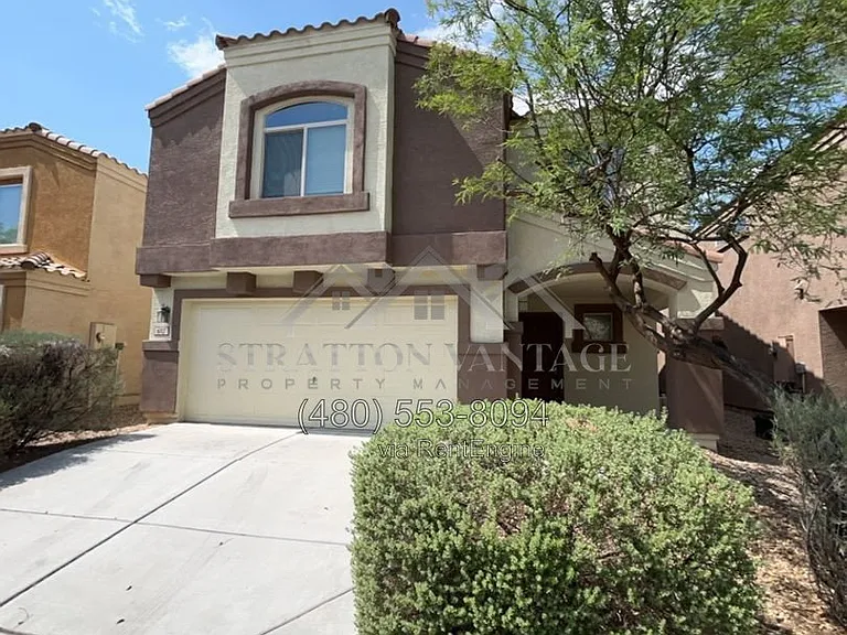 6112 E Paradise Ln — Photo 2
