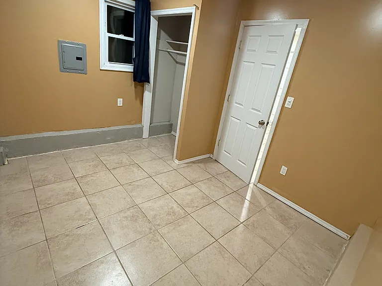 11 Heyward St — Photo 6