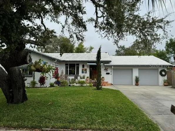 215 22ND AVENUE S, ST PETERSBURG, FL 33705