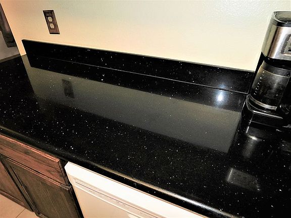 5th image of 4363 Spencer St APT 12