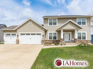 392 Barrington Pkwy, Marion, IA 52302