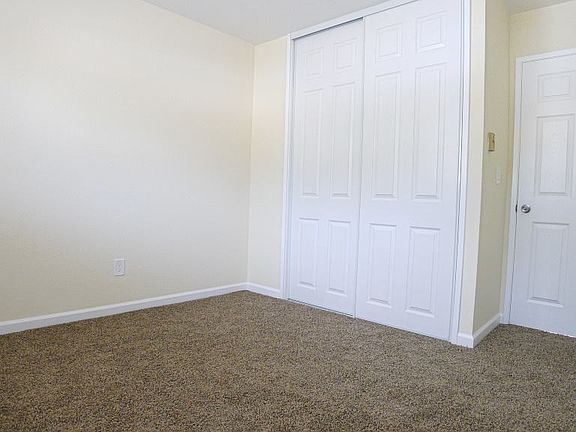 4th image of 3640 Arey Dr APT 2