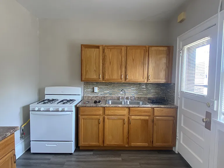 1409 Owego Ave #AVENUE8 — Photo 14