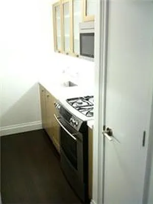 Sold by R New York | media 1