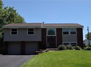 102 Layton Dr, Butler, PA 16001