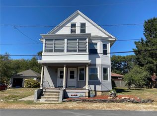 45 Gordon St, Cranston, RI 02910
