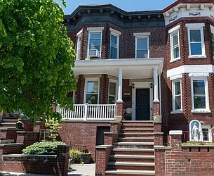 521 Vanderbilt Street in Windsor Terrace